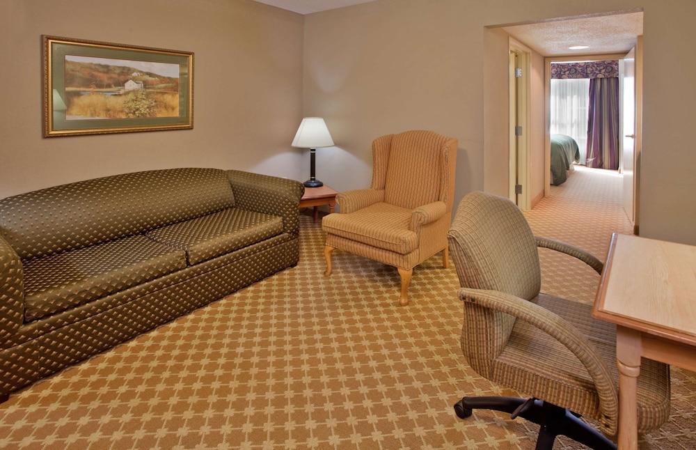 Country Inn & Suites By Radisson, Beaufort West, Sc Exterior photo