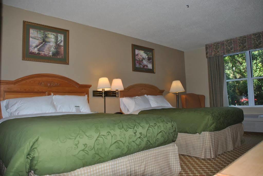 Country Inn & Suites By Radisson, Beaufort West, Sc Exterior photo